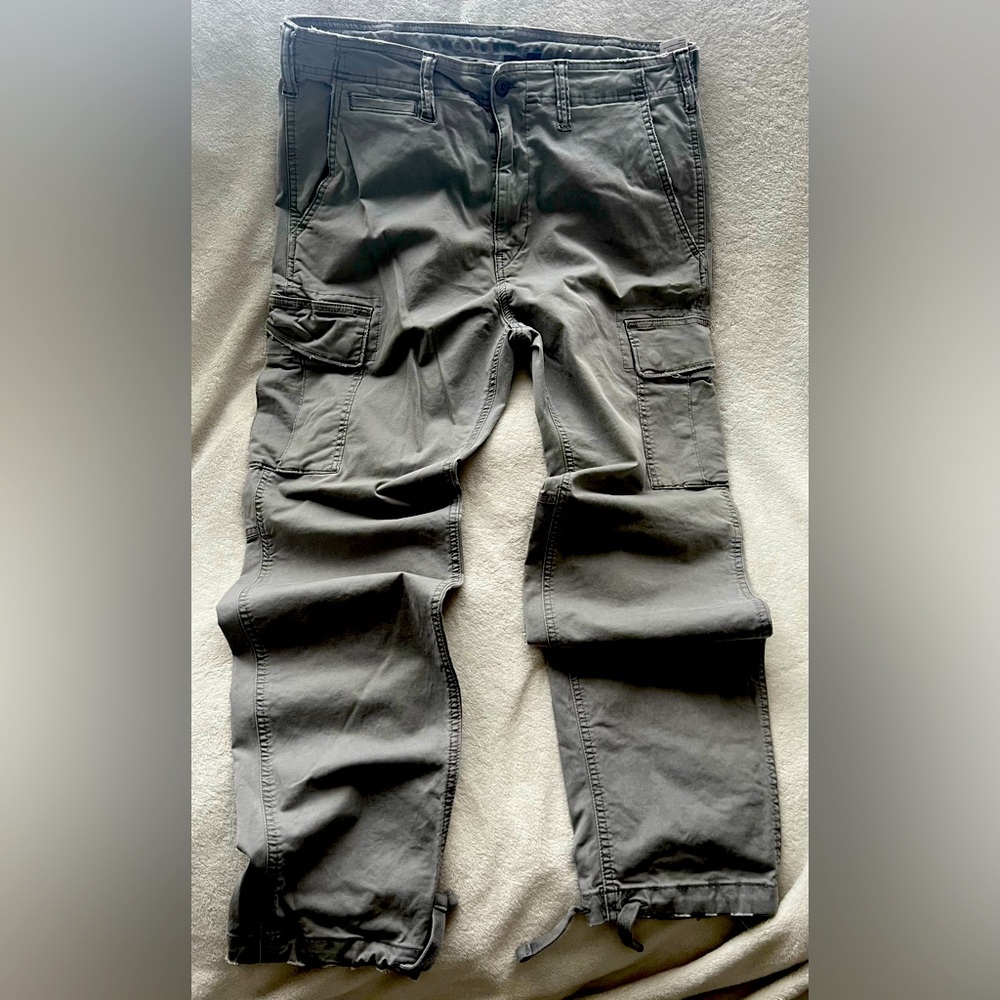 American Eagle Cargo Pants